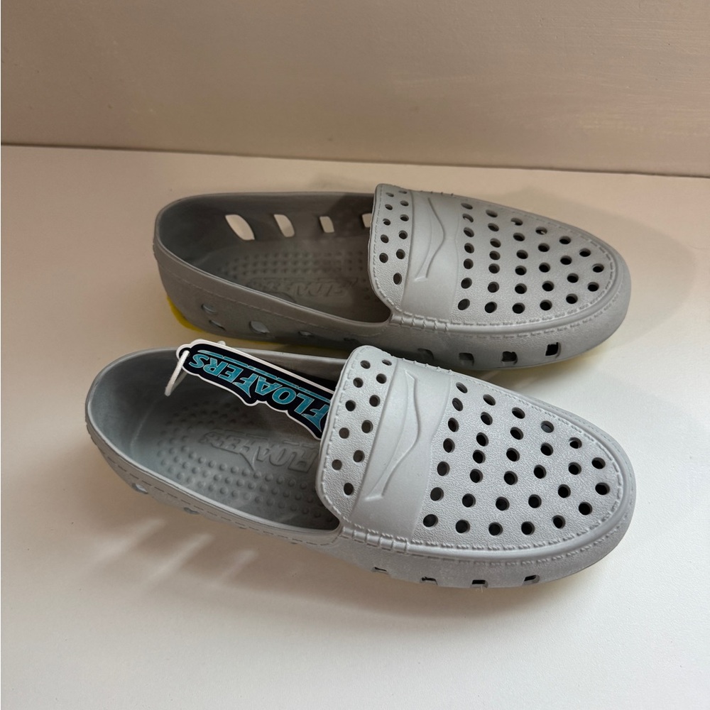 Floafers Kids’ Prodigy Driver Slip-On Shoes, Girls’ Size 3 Gray New